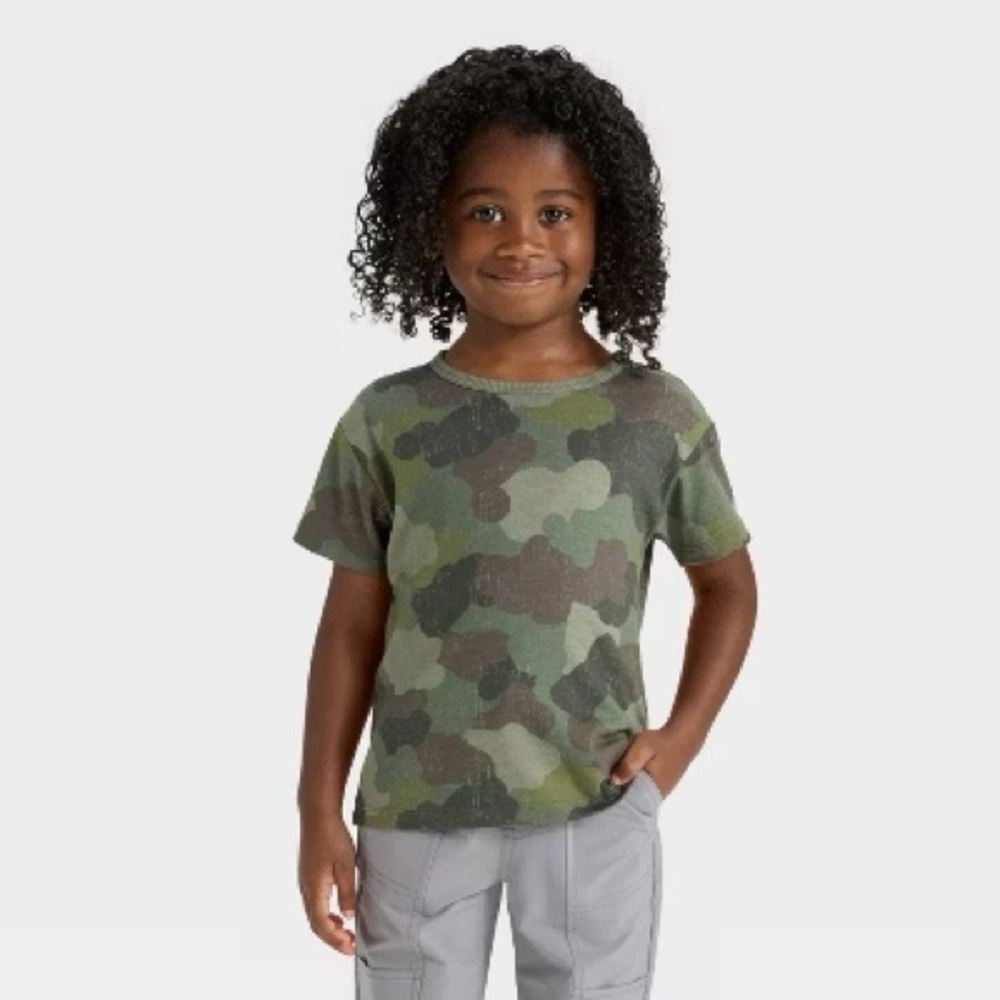 Cat & Jack Green Camouflage Short Sleeve Tee